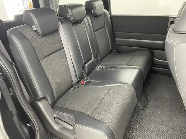 ホンダ ステップワゴン スパーダ Z クールスピリット 福岡県 2013(平25)年 9.2万km プレミアムスパークルブラックパール 純正９型ナビ（フルセグＴＶ）　/バックカメラ　/ビルトインＥＴＣ　/クルーズコントロール　/横滑り防止　/アイドリングストップ　/ＥＣＯＮ　/パドルシフト　/両側電動スライドドア　/ハーフレザー　/純正１７インチＡＷ