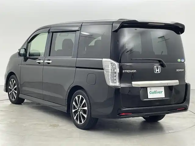 ホンダ ステップワゴン スパーダ Z クールスピリット 福岡県 2013(平25)年 9.2万km プレミアムスパークルブラックパール 純正９型ナビ（フルセグＴＶ）　/バックカメラ　/ビルトインＥＴＣ　/クルーズコントロール　/横滑り防止　/アイドリングストップ　/ＥＣＯＮ　/パドルシフト　/両側電動スライドドア　/ハーフレザー　/純正１７インチＡＷ