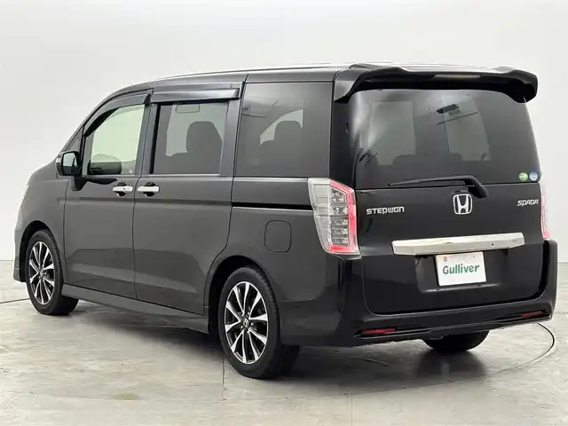 ホンダ ステップワゴン スパーダ Z クールスピリット 福岡県 2013(平25)年 9.2万km プレミアムスパークルブラックパール 純正９型ナビ（フルセグＴＶ）　/バックカメラ　/ビルトインＥＴＣ　/クルーズコントロール　/横滑り防止　/アイドリングストップ　/ＥＣＯＮ　/パドルシフト　/両側電動スライドドア　/ハーフレザー　/純正１７インチＡＷ