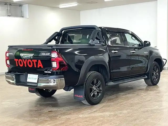 トヨタ ハイラックス Z 道央・札幌 2021(令3)年 2.5万km アティチュードブラックマイカ 4WD　/トヨタセーフティセンス　/純正ナビ　/フルセグＴＶ/CD/DVD/Bluetooth/HDMI/SD/USB/バックカメラ　/純正１７インチアルミホイール　/トノカバー　/ロールバー/オーバーフェンダー　/デジタルインナーミラー型前後ドラレコ/リアモニター　/レーダークルーズコントロール/クラッツィオシートカバー/ミラーヒーター/LEDヘッドライ/LEDフォグランプ/ETC/コーナーセンサー/スマートキー×2/保証書/取扱説明書