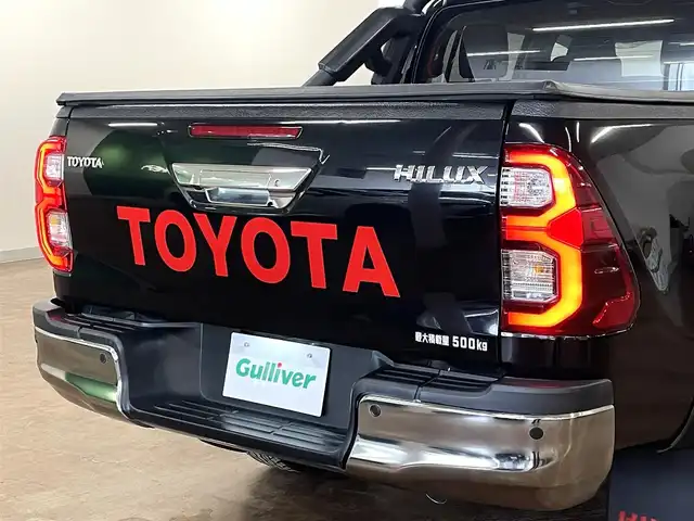 トヨタ ハイラックス Z 道央・札幌 2021(令3)年 2.5万km アティチュードブラックマイカ 4WD　/トヨタセーフティセンス　/純正ナビ　/フルセグＴＶ/CD/DVD/Bluetooth/HDMI/SD/USB/バックカメラ　/純正１７インチアルミホイール　/トノカバー　/ロールバー/オーバーフェンダー　/デジタルインナーミラー型前後ドラレコ/リアモニター　/レーダークルーズコントロール/クラッツィオシートカバー/ミラーヒーター/LEDヘッドライ/LEDフォグランプ/ETC/コーナーセンサー/スマートキー×2/保証書/取扱説明書