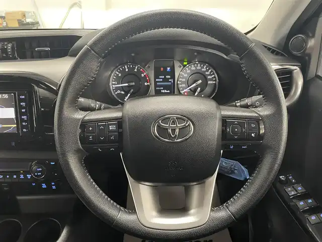 トヨタ ハイラックス Z 道央・札幌 2021(令3)年 2.5万km アティチュードブラックマイカ 4WD　/トヨタセーフティセンス　/純正ナビ　/フルセグＴＶ/CD/DVD/Bluetooth/HDMI/SD/USB/バックカメラ　/純正１７インチアルミホイール　/トノカバー　/ロールバー/オーバーフェンダー　/デジタルインナーミラー型前後ドラレコ/リアモニター　/レーダークルーズコントロール/クラッツィオシートカバー/ミラーヒーター/LEDヘッドライ/LEDフォグランプ/ETC/コーナーセンサー/スマートキー×2/保証書/取扱説明書