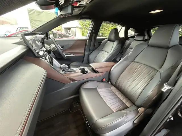 トヨタ ハリアー Z 群馬県 2023(令5)年 2万km プレシャスブラックパール ワンオーナー/純正メモリナビ/(BT/フルセグTV)/バックカメラ/追従機能付きクルーズコントロール/ビルトインETC2.0/JBLオーディオ/パワーシート(D)/衝突軽減システム/盗難防止装置/電動リアゲート/オートマチックハイビーム/ドアバイザー/純正フロアマット/プッシュスタート/スマートキー×２/保証書＆取説