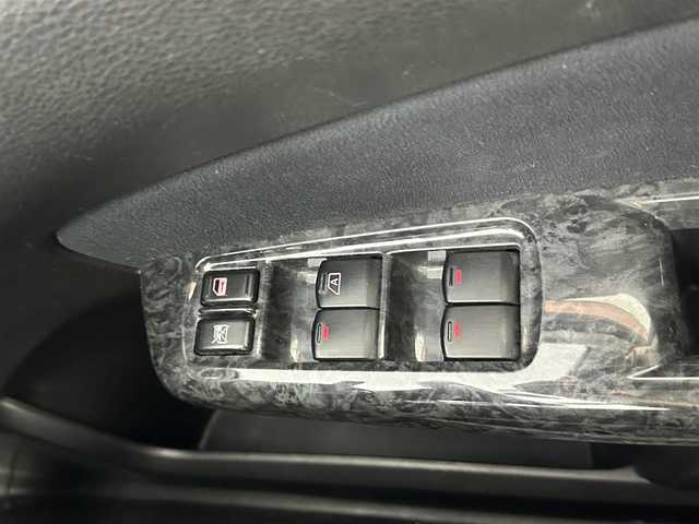 スバル フォレスター 2．0XSプレミアムセレクション 愛知県 2012(平24)年 14.8万km オブシディアンブラックパール サンルーフ　/BT／iPod／AUX　/クルーズコントロール　/前席シートヒーター　/横滑り防止装置　/前席パワーシート　/ＴＯＰＲＵＮ１６インチアルミホイール　/フルフラットシート　/純正フロアマット　/社外ETC　/純正アルミ付きサマータイヤ有り