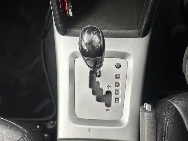 スバル フォレスター 2．0XSプレミアムセレクション 愛知県 2012(平24)年 14.8万km オブシディアンブラックパール サンルーフ　/BT／iPod／AUX　/クルーズコントロール　/前席シートヒーター　/横滑り防止装置　/前席パワーシート　/ＴＯＰＲＵＮ１６インチアルミホイール　/フルフラットシート　/純正フロアマット　/社外ETC　/純正アルミ付きサマータイヤ有り