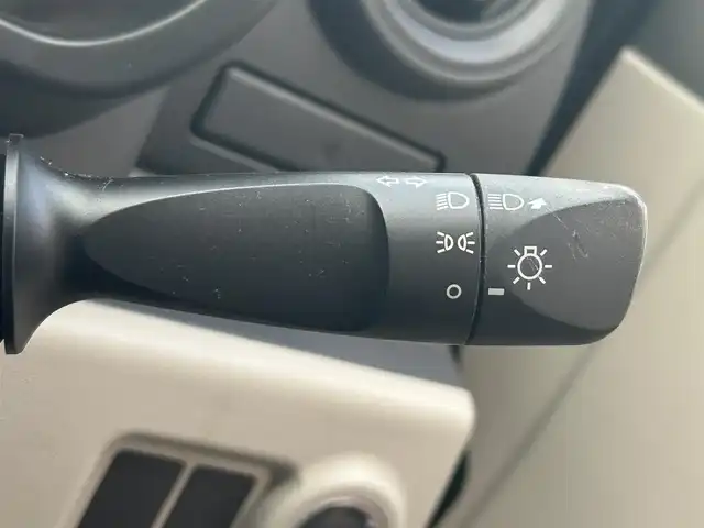 トヨタ パッソ X 栃木県 2019(平31)年 3.1万km ダークエメラルドマイカ 社外メモリナビ/AM/FM/CD/Bluetooth/バックカメラ/ETC/スマートキー/プッシュスタート/ドライブレコーダー/横滑り防止装置/アイドリングストップ/取説