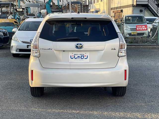 トヨタ プリウス α S 神奈川県 2012(平24)年 12.3万km ホワイトパールクリスタルシャイン (株)IDOMが運営する【じしゃロン秦野店】の自社ローン専用車両になります。こちらは現金またはオートローンご利用時の価格です。自社ローンご希望の方は別途その旨お申付け下さい/・メモリナビ/・フルセグテレビ/・バックカメラ/・ETC/・Bluetooth接続/・DVD再生機能