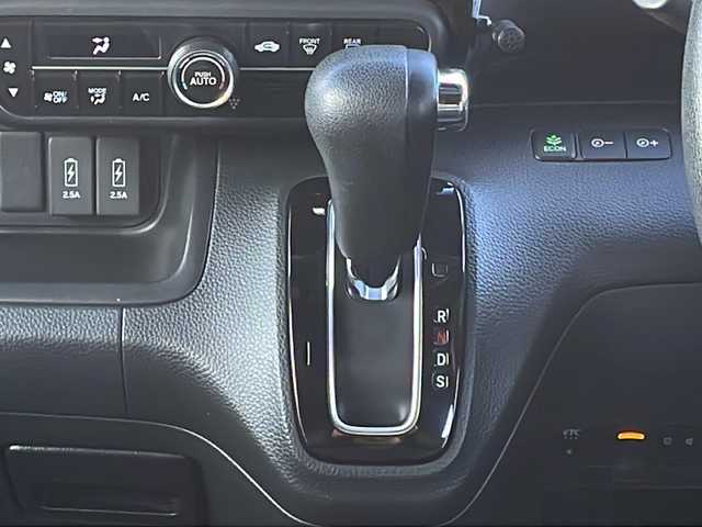 ホンダ Ｎ ＢＯＸ カスタム G L ターボ ホンダセンシング 熊本県 2018(平30)年 9.5万km クリスタルブラックパール (株)IDOMが運営する【じしゃロン熊本店】の自社ローン専用車両になります。こちらは現金またはオートローンご利用時の価格です。自社ローンご希望の方は別途その旨お申付け下さい　/社外ナビ（CN-RX04D）/バックカメラ/フルセグテレビ/Blu-ray/DVD/CD/Bluetooth接続/両側パワースライドドア/ハーフレザーシート/コーナーセンサー/クルーズコントロール/LEDヘッドライト/オートライト/スマートキー