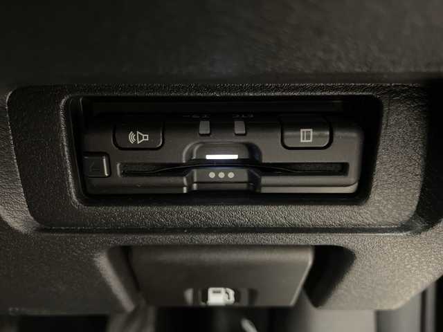 日産 オーラ G 岐阜県 2023(令5)年 1.6万km 紺 純正9インチナビ【MM222D-L】/AM FM/SD/Bluetooth /HDMI/フルセグテレビ/アラウンドビューモニター/ナビ連携ドライブレコーダー/革巻きステアリング/ステアリングリモコン/ステアリングヒーター/ハーフレザーシート/シートヒーター(D/N席)/デジタルインナーミラー/ビルトインETC/電動パーキングブレーキ/オートホールド機能/ブラインドスポットビューモニター/コーナーセンサー/速度標識表示/標識検知支援/側方支援/車線逸脱警報/車線逸脱防止支援/後側方支援/後側方車両検知警報/後側方衝突防止支援/エマージェンシーブレーキ/横滑り防止装置/駐車支援/移動物検知機能/後退時車両検知警報/ふらつき警報/凍結注意警報/トレースコントロール