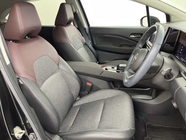 日産 オーラ G 岐阜県 2023(令5)年 1.6万km 紺 純正9インチナビ【MM222D-L】/AM FM/SD/Bluetooth /HDMI/フルセグテレビ/アラウンドビューモニター/ナビ連携ドライブレコーダー/革巻きステアリング/ステアリングリモコン/ステアリングヒーター/ハーフレザーシート/シートヒーター(D/N席)/デジタルインナーミラー/ビルトインETC/電動パーキングブレーキ/オートホールド機能/ブラインドスポットビューモニター/コーナーセンサー/速度標識表示/標識検知支援/側方支援/車線逸脱警報/車線逸脱防止支援/後側方支援/後側方車両検知警報/後側方衝突防止支援/エマージェンシーブレーキ/横滑り防止装置/駐車支援/移動物検知機能/後退時車両検知警報/ふらつき警報/凍結注意警報/トレースコントロール