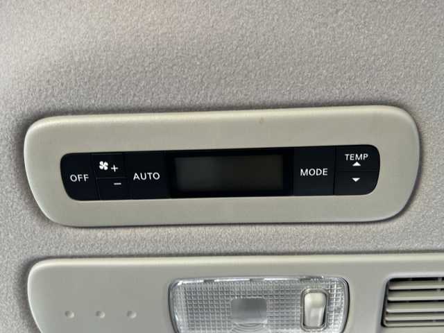 日産 セレナ ハイウェイスター Sハイブリッド 静岡県 2014(平26)年 10.5万km ブリリアントホワイトパール 純正SDナビ/・CD/・DVD/・ワンセグTV/・Bluetooth/・USB/・AM/・FM/主要装備/・純正後席モニター/・両側パワスラ/・衝突軽減/・レーンキープ/・バックカメラ/・クルコン/・LEDヘッドライト/・オートライト/・フォグランプ/・純正フロアマット/・純正アルミホイール/・スマートキー/・プッシュスタート