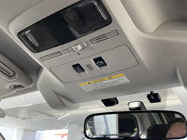 スバル フォレスター 2．0XT アイサイト 山形県 2015(平27)年 6.8万km クリスタルホワイトP ・ワンオーナー/・４WD/・ナビ/フルセグ/CD/DVD/Bluetooth/・バックカメラ/・ビルトインETC/・MTモード付きAT/・レーダークルーズコントロール/・レーンキープアシスト/・衝突被害軽減ブレーキ/・先行車発進告知/・ブラインドスポットモニタリング/・ヒルディセントコントロール/・ステアリング連動ヘッドランプ/・パドルシフト/・ハーフレザーシート/・前席パワーシート/・全席シートヒーター/・純正AW/・純正マット/・スペアキー1本/・保証書/・取扱説明書