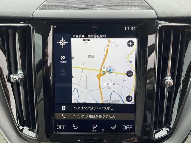 ボルボ ＸＣ６０ D4 AWD モーメンタム 岩手県 2018(平30)年 11.2万km グレー 純正ナビ/AM/FM/CD/DVD/Bluetooth/フルセグTV/純正オーディオ/バックカメラ/全方位カメラ/ETC/ドライブレコーダー/レーダークルーズコントロール/衝突被害軽減ブレーキ/レーンキープアシスト/横滑り防止装置/パワーシート/シートヒーター/オートライト/オートハイビーム/LEDヘッドライト/フォグラン/プッシュスタート/電動格納ミラー/社外18インチAW/純正フロアマット/純正ドアバイザー/保証書/取扱説明書