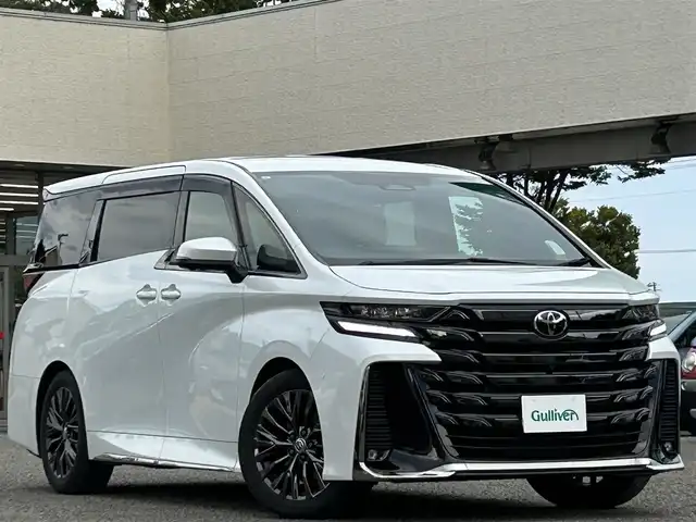 トヨタ ヴェルファイア ハイブリット Z プレミア 宮城県 2023(令5)年 2万km プラチナホワイトパールマイカ １オーナー//３６０°カメラ//純正メモリナビ（フルセグＴＶ、ＡＭ、ＦＭ、ＢＴ）//ムーンルーフ//ユニバーサルステップ//フリップダウンモニター//ＢＳＭ//レーダークルコン//ビルトインＥＴＣ２．０//ＵＳＢポート//１００Ｖ電源//パワーバックドア//ステアリングアシスト//ヘッドアップディスプレイ//シートヒーター//エアシート//横滑り防止機能
