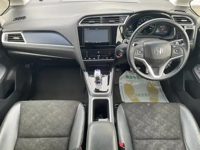 ホンダ シャトル ハイブリッド X スタイルエディション 徳島県 2016(平28)年 10.2万km ホワイトオーキッドパール (株)IDOMが運営する【じしゃロン徳島店】の自社ローン専用車両になりますこちらは現金またはオートローンご利用時の価格です。/自社ローンご希望の方は別途その旨お申付け下さい”										/										/										/ナビゲーション/バックカメラ
