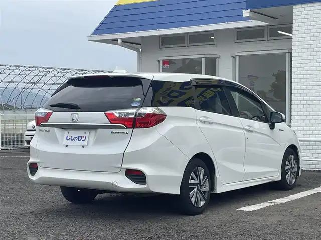ホンダ シャトル ハイブリッド X スタイルエディション 徳島県 2016(平28)年 10.2万km ホワイトオーキッドパール (株)IDOMが運営する【じしゃロン徳島店】の自社ローン専用車両になりますこちらは現金またはオートローンご利用時の価格です。/自社ローンご希望の方は別途その旨お申付け下さい”										/										/										/ナビゲーション/バックカメラ