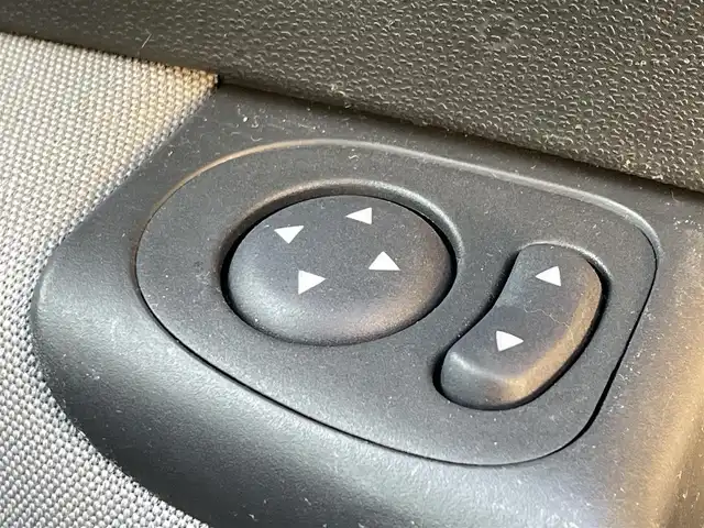 フィアット ５００ 1．2 ポップ 愛知県 2016(平28)年 4.3万km ビアンコ・ガーラ リモコンキー/社外ナビ/フルセグTV/BT/USB/ETC/社外14インチAW/ステアリングスイッチ/純正フロアマット/純正ホイールキャップ付きスタッドレス4本車載/取説、保証書