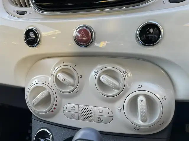 フィアット ５００ 1．2 ポップ 愛知県 2016(平28)年 4.3万km ビアンコ・ガーラ リモコンキー/社外ナビ/フルセグTV/BT/USB/ETC/社外14インチAW/ステアリングスイッチ/純正フロアマット/純正ホイールキャップ付きスタッドレス4本車載/取説、保証書