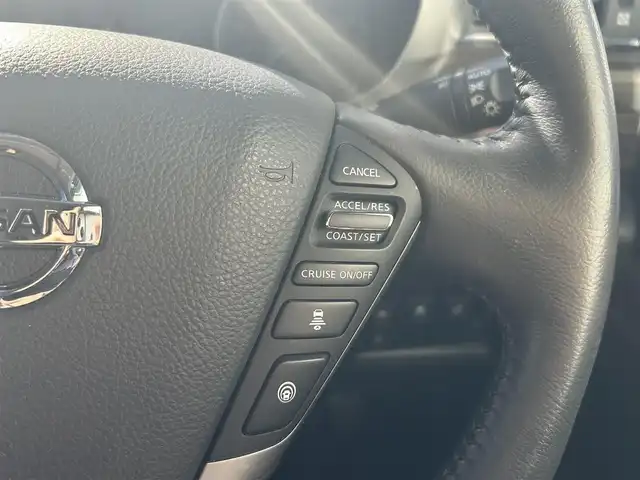 日産 エルグランド 250ハイウェイスターS 熊本県 2019(令1)年 3.8万km ブリリアントホワイトパール 純正メーカーOPナビ/・AM/FM/BT/CD/DVD/・フルセグTV/・全方位カメラ/デジタルインナーミラー/360°セーフティアシスト/・インテリジェントエマージェンシーブレーキ/・踏み間違い衝突防止アシスト/・車線逸脱警報/・車線逸脱防止支援システム/・ハイビームアシスト/・進入禁止標識検知/・インテリジェントクルーズコントロール/・インテリジェントアラウンドビューモニター/デジタルインナーミラー/ドアミラーウィンカー/ハーフレザーシート/ステアリングスイッチ/ビルトインETC/両側パワースライドドア/ドアバイザー/サンシェード/純正18インチAW/純正フロアマット/プッシュスタート/・スマートキー