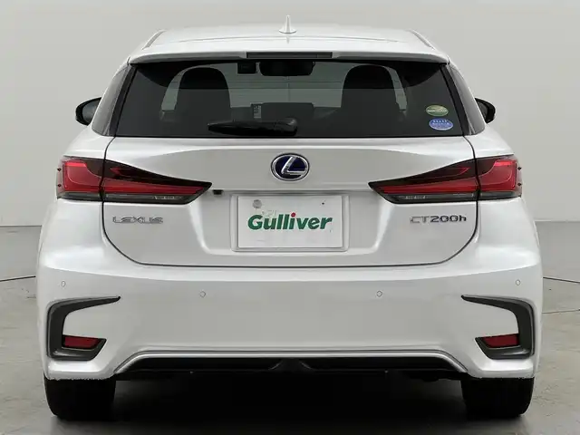 レクサス ＣＴ 200h バージョンC 福岡県 2021(令3)年 1.4万km ソニッククォーツ ワンオーナー　/純正１２．３型ナビ／フルセグＴＶ　/バックカメラ　/ＥＴＣ　/前後ドラレコ　/レーダークルコン　/コーナーセンサー　/衝突被害軽減　/レーンキープ　/アクセル踏み間違い防止　/オートマチックハイビーム　/パドルシフト　/シートヒーター　/パワーシート　/LEDヘッドライト　/純正１６インチアルミホイール