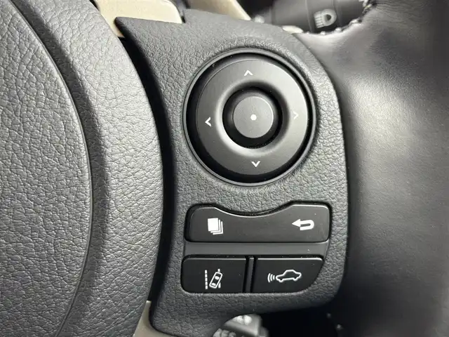 レクサス ＣＴ 200h バージョンC 福岡県 2021(令3)年 1.4万km ソニッククォーツ ワンオーナー　/純正１２．３型ナビ／フルセグＴＶ　/バックカメラ　/ＥＴＣ　/前後ドラレコ　/レーダークルコン　/コーナーセンサー　/衝突被害軽減　/レーンキープ　/アクセル踏み間違い防止　/オートマチックハイビーム　/パドルシフト　/シートヒーター　/パワーシート　/LEDヘッドライト　/純正１６インチアルミホイール