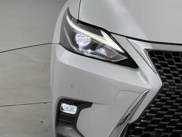 レクサス ＣＴ 200h バージョンC 福岡県 2021(令3)年 1.4万km ソニッククォーツ ワンオーナー　/純正１２．３型ナビ／フルセグＴＶ　/バックカメラ　/ＥＴＣ　/前後ドラレコ　/レーダークルコン　/コーナーセンサー　/衝突被害軽減　/レーンキープ　/アクセル踏み間違い防止　/オートマチックハイビーム　/パドルシフト　/シートヒーター　/パワーシート　/LEDヘッドライト　/純正１６インチアルミホイール