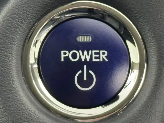 レクサス ＣＴ 200h バージョンC 福岡県 2021(令3)年 1.4万km ソニッククォーツ ワンオーナー　/純正１２．３型ナビ／フルセグＴＶ　/バックカメラ　/ＥＴＣ　/前後ドラレコ　/レーダークルコン　/コーナーセンサー　/衝突被害軽減　/レーンキープ　/アクセル踏み間違い防止　/オートマチックハイビーム　/パドルシフト　/シートヒーター　/パワーシート　/LEDヘッドライト　/純正１６インチアルミホイール