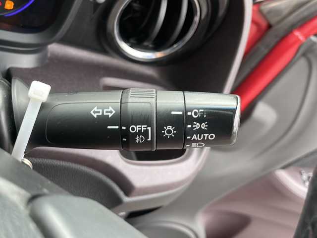 ホンダ Ｎ ＯＮＥ プレミアム Lパッケージ 長野県 2013(平25)年 9.5万km ミラノレッド (株)IDOMが運営する【じしゃロン長野店】の自社ローン専用車両になります。こちらは現金またはオートローンご利用時の価格です。自社ローンご希望の方は別途その旨お申付け下さい/純正ナビ/Bluetooth/ETC/バックカメラ/4WD/純正フロアマット/横滑り防止/盗難防止/オートライト