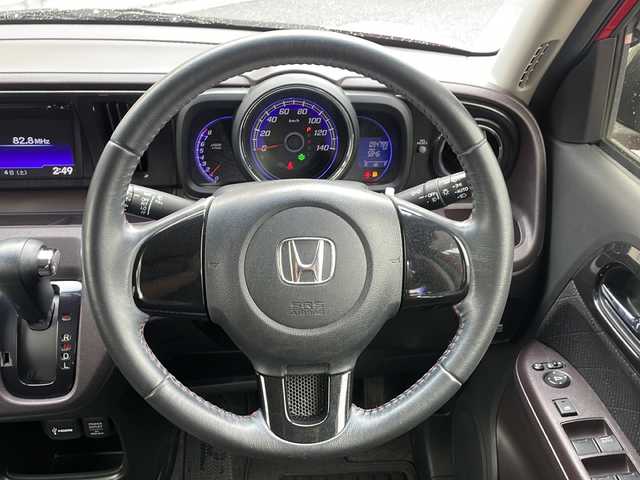 ホンダ Ｎ ＯＮＥ プレミアム Lパッケージ 長野県 2013(平25)年 9.5万km ミラノレッド (株)IDOMが運営する【じしゃロン長野店】の自社ローン専用車両になります。こちらは現金またはオートローンご利用時の価格です。自社ローンご希望の方は別途その旨お申付け下さい/純正ナビ/Bluetooth/ETC/バックカメラ/4WD/純正フロアマット/横滑り防止/盗難防止/オートライト