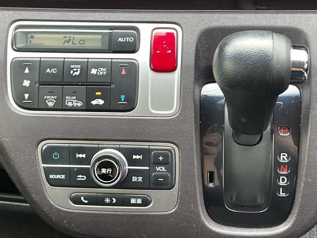 ホンダ Ｎ ＯＮＥ プレミアム Lパッケージ 長野県 2013(平25)年 9.5万km ミラノレッド (株)IDOMが運営する【じしゃロン長野店】の自社ローン専用車両になります。こちらは現金またはオートローンご利用時の価格です。自社ローンご希望の方は別途その旨お申付け下さい/純正ナビ/Bluetooth/ETC/バックカメラ/4WD/純正フロアマット/横滑り防止/盗難防止/オートライト
