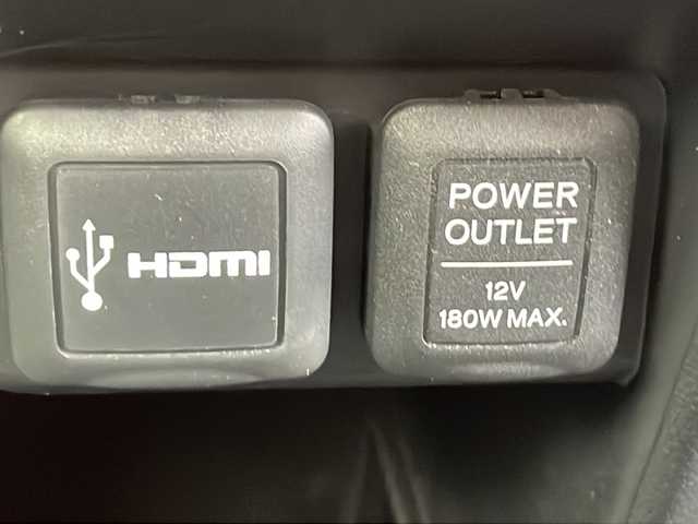 ホンダ Ｎ ＯＮＥ プレミアム Lパッケージ 長野県 2013(平25)年 9.5万km ミラノレッド (株)IDOMが運営する【じしゃロン長野店】の自社ローン専用車両になります。こちらは現金またはオートローンご利用時の価格です。自社ローンご希望の方は別途その旨お申付け下さい/純正ナビ/Bluetooth/ETC/バックカメラ/4WD/純正フロアマット/横滑り防止/盗難防止/オートライト