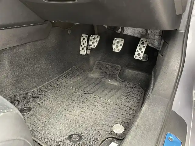 トヨタ ８６ GT リミテッド 大分県 2017(平29)年 8.6万km アイスシルバーメタリック ワンオーナ/社外ナビ/（フルセグ/CD/DVD/Bluetooth）/ハーフレザーシート/前席シートヒーター/クルーズコントロール/6速マニュアル/ステアリングスイッチ/オートライト/LEDヘッドライト/スマートキー・プッシュスタート/純正アルミホイール/電動格納ミラー/保証書・取扱説明書