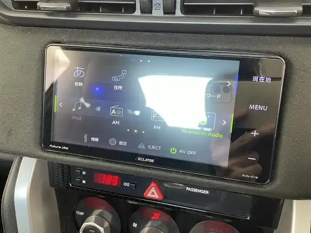 トヨタ ８６ GT リミテッド 大分県 2017(平29)年 8.6万km アイスシルバーメタリック ワンオーナ/社外ナビ/（フルセグ/CD/DVD/Bluetooth）/ハーフレザーシート/前席シートヒーター/クルーズコントロール/6速マニュアル/ステアリングスイッチ/オートライト/LEDヘッドライト/スマートキー・プッシュスタート/純正アルミホイール/電動格納ミラー/保証書・取扱説明書