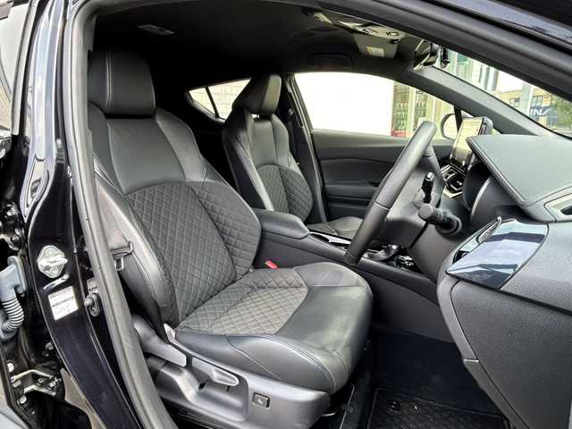 トヨタ Ｃ－ＨＲ G－T モード ネロ セーフティプラスⅡ 福岡県 2022(令4)年 2.2万km スパークリングブラックパールクリスタルシャイン 純正8型ディスプレイオーディオ/（BT/Miracast/Apple CarPlay）/全方位モニター/トヨタセーフティーセンス/ETC/ドラレコ両側/シートヒーター/オートホールド/純正LEDヘッドライト/純正フロアマット/スマートキー/プッシュスタート