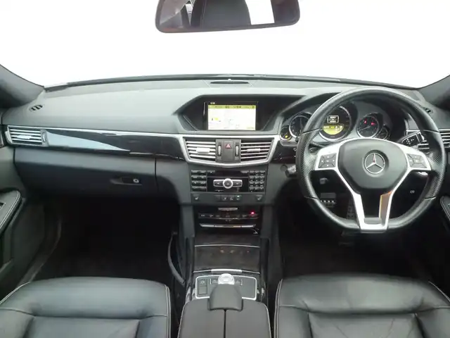 メルセデス・ベンツ Ｅ２５０ ブルーエフィシェンシー W AVG 和歌山県 2013(平25)年 11万km シルバー 純正ナビ/　BT/TV/CD/DVD/AM/FM/バックカメラ/前席パワーシート/シートメモリ/全席シートヒーター/純正18インチアルミホイール/HIDオートライト/パドルシフト/純正ETC/スマートキー/スペアキーX1/取扱説明書/保証書