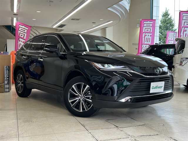 トヨタ ハリアー G 東京都 2023(令5)年 0.9万km ブラック ワンオーナー/純正１２インチディスプレイオーディオ/(フルセグ/Bluetooth/USB/Miracast)/バックカメラ/電動パーキング/ハーフレザー/運転席パワーシート/プリクラッシュセーフティ/レーダークルーズコントロール/LKA/前後コーナーセンサー/デジタルインナーミラー/スマートキー/プッシュスタート/オートライト/オートハイビーム/LEDライト/前フォグランプ/ETC2.0/純正フロアマット/ISOFIX/革巻きステアリング/ステアリングスイッチ/パワーバックドア/プライバシーガラス/電格ウィンカーミラー/純正18インチアルミホイール/W+サイドSRS＆ABS/横滑り防止装置/取扱説明書/保証書