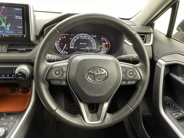 トヨタ ＲＡＶ４ アドベンチャー 熊本県 2020(令2)年 3.3万km アティチュードブラックマイカ 禁煙車　/アルパインナビX9NX（ＣＤ・ＤＶＤ・フルセグ・ＢＴ・ＳＤ・ＵＳＢ）/バックカメラ　/前後ドライブレコーダー（DVR-C02R）　/ＥＴＣ　/前後クリアランスソナー　/トヨタセーフティーセンス/・プリクラッシュセーフティ/・ロードサインアシスト/・駐車時支援パーキングサポートシステム/・車線逸脱警報/・オートハイビーム/横滑り防止/ダウンヒルアシスト/パーキングアシスト/運転席パワーシート/ルーフレール/社外フロアマット/純正19インチAW/オートライト/LEDヘッドライト/フォグライト/スマートキー/プッシュスタート/スペアキー1本