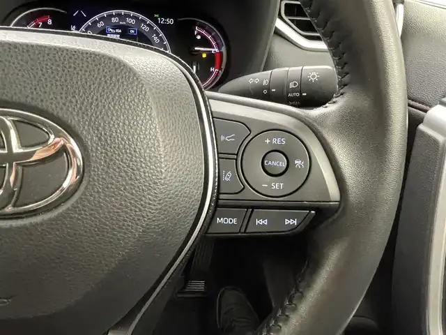 トヨタ ＲＡＶ４ アドベンチャー 熊本県 2020(令2)年 3.3万km アティチュードブラックマイカ 禁煙車　/アルパインナビX9NX（ＣＤ・ＤＶＤ・フルセグ・ＢＴ・ＳＤ・ＵＳＢ）/バックカメラ　/前後ドライブレコーダー（DVR-C02R）　/ＥＴＣ　/前後クリアランスソナー　/トヨタセーフティーセンス/・プリクラッシュセーフティ/・ロードサインアシスト/・駐車時支援パーキングサポートシステム/・車線逸脱警報/・オートハイビーム/横滑り防止/ダウンヒルアシスト/パーキングアシスト/運転席パワーシート/ルーフレール/社外フロアマット/純正19インチAW/オートライト/LEDヘッドライト/フォグライト/スマートキー/プッシュスタート/スペアキー1本