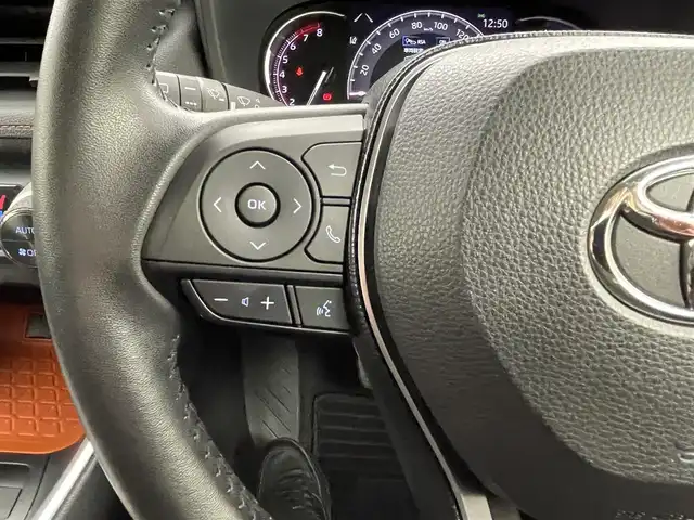 トヨタ ＲＡＶ４ アドベンチャー 熊本県 2020(令2)年 3.3万km アティチュードブラックマイカ 禁煙車　/アルパインナビX9NX（ＣＤ・ＤＶＤ・フルセグ・ＢＴ・ＳＤ・ＵＳＢ）/バックカメラ　/前後ドライブレコーダー（DVR-C02R）　/ＥＴＣ　/前後クリアランスソナー　/トヨタセーフティーセンス/・プリクラッシュセーフティ/・ロードサインアシスト/・駐車時支援パーキングサポートシステム/・車線逸脱警報/・オートハイビーム/横滑り防止/ダウンヒルアシスト/パーキングアシスト/運転席パワーシート/ルーフレール/社外フロアマット/純正19インチAW/オートライト/LEDヘッドライト/フォグライト/スマートキー/プッシュスタート/スペアキー1本