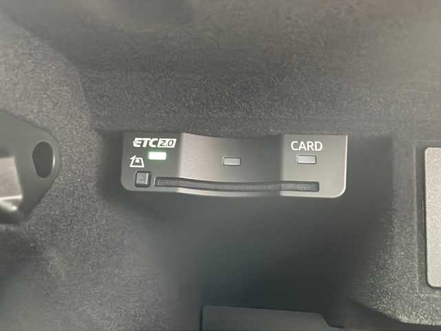 アウディ アウディ Ｑ３ SB 35TDIクワトロ Sライン 秋田県 2023(令5)年 7.1万km グレー メーカー純正ナビ/・BT/・USB/・ラジオ/クルーズコントロール/横滑り防止装置/アイドリングストップ/ステアリングスイッチ/パドルシフト/オートライト/電動格納ミラー/全席オートウィンドウ/シートヒーター/純正フロアマット/ETC2.0/ドライブレコーダー/純正AW組夏タイヤ積載