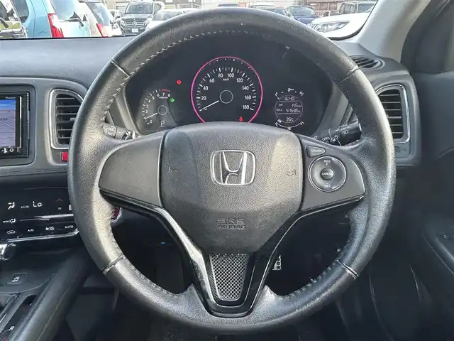 ホンダ ヴェゼル S 広島県 2015(平27)年 10.8万km ホワイトオーキッドパール ワンオーナー/メモリナビ/フルセグテレビ/アイドリングストップ/クルーズコントロール/ドアバイザー/プッシュスタート/ETC/LED