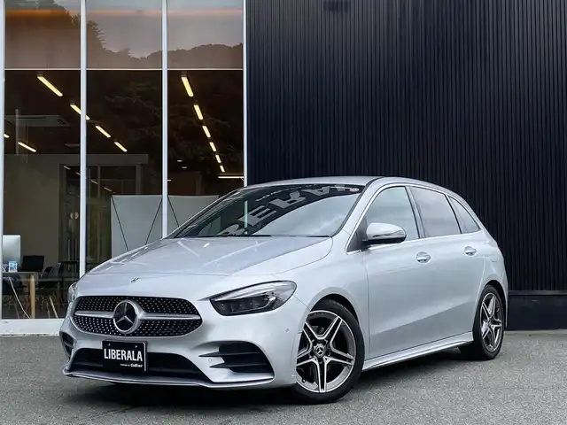 メルセデス・ベンツ Ｂ１８０ AMGライン 福岡県 2020(令2)年 2.9万km イリジウムシルバー レーダーセーフティパッケージ/アダプティブクルーズコントロール/ハーフレザーシート/シートヒーター/純正HDDナビ/フルセグテレビ/ＬＥＤヘッドライト/純正前方ドライブレコーダー/ワイヤレス充電/電動バックドア/禁煙車/パワーシート