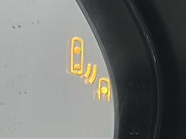 トヨタ シエンタ ハイブリッド Z 宮城県 2022(令4)年 5.3万km ホワイトパールクリスタルシャイン 禁煙車/トヨタセーフティーセンス/・レーダークルーズコントロール/・オートマチックハイビーム/・プリクラッシュセーフティーシステム/・パーキングサポートブレーキ/・レーントレーシングアシスト/・クリアランスソナー/ブラインドスポットモニター/両側パワースライドドア/純正ディスプレイオーディオ/・BT.USB.Miracast/バックカメラ/ビルトインETC/AC100V充電/LEDヘッドライト/横滑り防止機能/アイドリングストップ/革巻きステアリング/ステアリングスイッチ/プッシュスタート/スマートキー（2本）/純正15インチアルミホイール/純正ドアバイザー/純正フロアマット