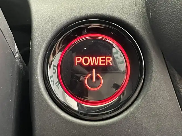 ホンダ ＺＲ－Ｖ ハイブリッド e:HEV X 鹿児島県 2023(令5)年 1万km プラチナホワイトパール 禁煙車/純正11インチGathersナビ/　・Bluetooth/　・AppleCarPlay/　・AndroidAuto/　・CD/DVD/　・フルセグTV/　・AM/FM/ホンダセンシング/　・クルーズコントロール(追従走行あり)/　・レーンキープアシスト/　・ブラインドスポットモニター/　・オートマチックハイビーム/バックカメラ/ETC/前後コーナーセンサー/電動パーキングブレーキ/ブレーキホールド/全席オートパワーウィンドウ/オートワイパー/シートヒーター/電動格納ミラー/ボタン式シフト/パドルシフト/ステアリングリモコン