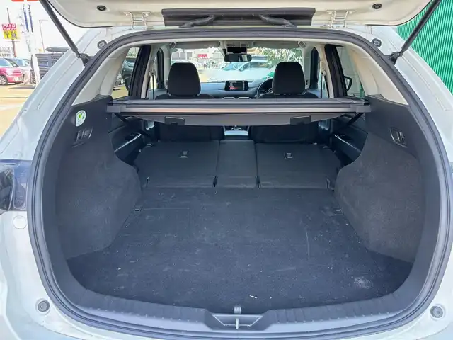 マツダ ＣＸ－５ 20S 宮城県 2019(平31)年 4.8万km スノーフレイクホワイトパールマイカ 360度ビューモニター/フロントパーキングセンサー（センター/コーナー）/CD/DVD/フルセグTV/＝＝＝/アドバンストスマートシティブレーキサポート/後退時スマートシティブレーキサポート/スマートシティブレーキサポート/レーダークルーズコントロール/誤発進抑制制御/ブラインドスポットモニタリング/車線逸脱警報システム/パーキングセンサー（リア）/ドライバーアテンションアラート/マツダコネクトナビ/・Bluetooth/・AppleCarPlay/AndroidAuto/革巻きステアリング/ステアリングスイッチ/MTモード付AT/LEDヘッドランプ/オートライト/スマートキー＆プッシュスタート/電動格納ミラー/社外17インチAW/純正フロアマット/ドアバイザー/W/サイド/カーテンエアバッグ