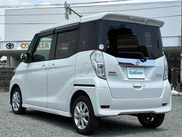 日産 デイズ ルークス ハイウェイスターX 熊本県 2017(平29)年 4万km ホワイトパール 純正ナビ（MJ117D-W）/【フルセグTV/CD/Bluetooth/ラジオ】/アラウンドビューモニター/エマージェンシーブレーキ/片側パワースライドドア/アイドリングストップ/リヤサーキュレーター/リヤサンシェード/純正14インチAW/ETC/オートLEDヘッドライト/オートハイビーム/フォグランプ/横滑り防止機能/純正フロアマット/純正ドアバイザー/革巻きステアリング/保証書/取扱説明書
