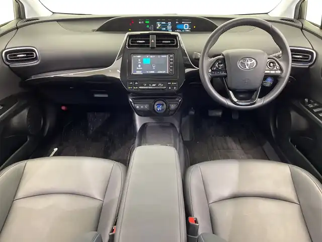 トヨタ プリウス Sツーリングセレクション 栃木県 2019(平31)年 1.8万km ホワイトパールクリスタルシャイン 純正ナビ/　(CD/DVD/Bluetooth/フルセグV)/バックカメラ/モデリスタ風エアロ/トヨタセーフティセンス/・プリクラッシュセーフティ/・レーントレーシングアシスト/・レーンディパーチャーアラート/・ロードサインアシスト/・レーダークルーズコントロール/・オートマチックハイビーム/・先行車発進アラーム/ETC/前後ドラレコ/前席シートヒーター/禁煙車/LEDヘッドライト/スマートキー/純正AW/純正フロアマット