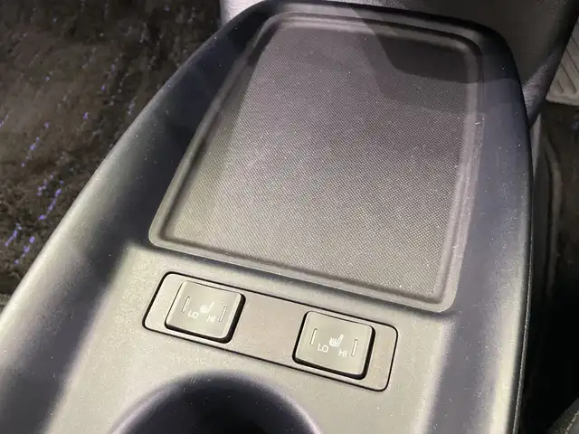 トヨタ プリウス Sツーリングセレクション 栃木県 2019(平31)年 1.8万km ホワイトパールクリスタルシャイン 純正ナビ/　(CD/DVD/Bluetooth/フルセグV)/バックカメラ/モデリスタ風エアロ/トヨタセーフティセンス/・プリクラッシュセーフティ/・レーントレーシングアシスト/・レーンディパーチャーアラート/・ロードサインアシスト/・レーダークルーズコントロール/・オートマチックハイビーム/・先行車発進アラーム/ETC/前後ドラレコ/前席シートヒーター/禁煙車/LEDヘッドライト/スマートキー/純正AW/純正フロアマット