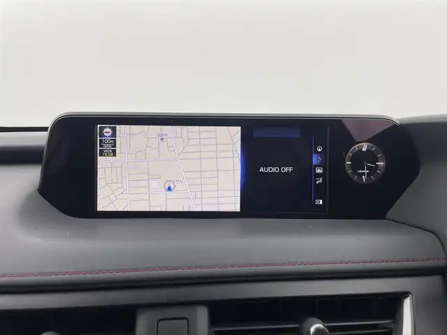レクサス ＵＸ 250h Fスポーツ 群馬県 2021(令3)年 3.2万km ソニックチタニウム 三眼LEDヘッドライト/・アダプティブハイビームシステム/・ヘッドランプクリーナー/パノラミックビューモニター/ブラインドスポットモニター/カラーヘッドアップディスプレイ/ムーンルーフ(チルト＆アウタースライド式)/＝＝＝＝＝＝＝＝＝＝＝＝＝＝＝＝＝＝/純正10.3インチワイドディスプレイナビ/(フルセグTV/CD/DVD/AUX/USB/Bluetooth/Miracast/Apple CarPlay/Android Auto)/Lexus Safety System＋/・プリクラッシュセーフティ/・レーントレーシングアシスト/・オートマチックハイビーム/・レーダークルーズコントロール/・ロードサインアシスト/・先行車発進告知機能/パワーバックドア/ステアリングヒーター/純正ビルトインETC2.0
