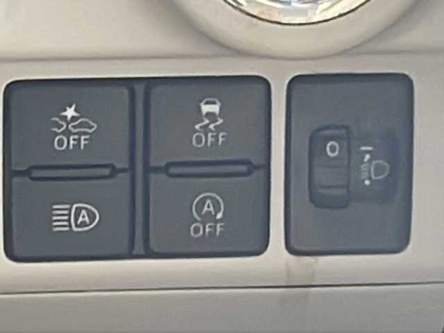 ダイハツ キャスト スタイル G VS SAⅢ 静岡県 2019(平31)年 5.8万km ファイアークォーツレッドM 純正ナビ/地デジTV/純正CD/DVD/Bluetooth/バック/全方位カメラ/スマートアシストIII/オートハイビーム/フロントシートヒーター/純正15インチAW/スマートキー/ドライブレコーダー/ETC